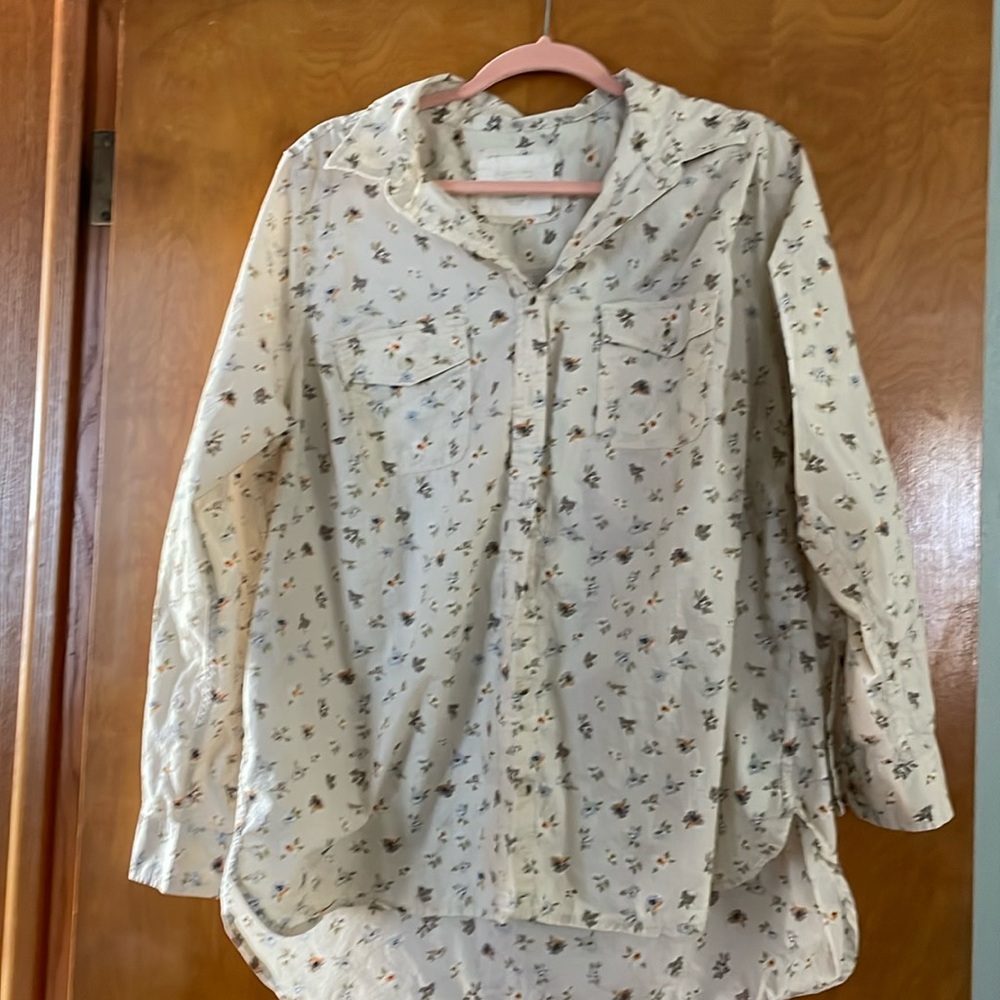 Sonoma Cream Button-Down Shirt with Small Floral Print
